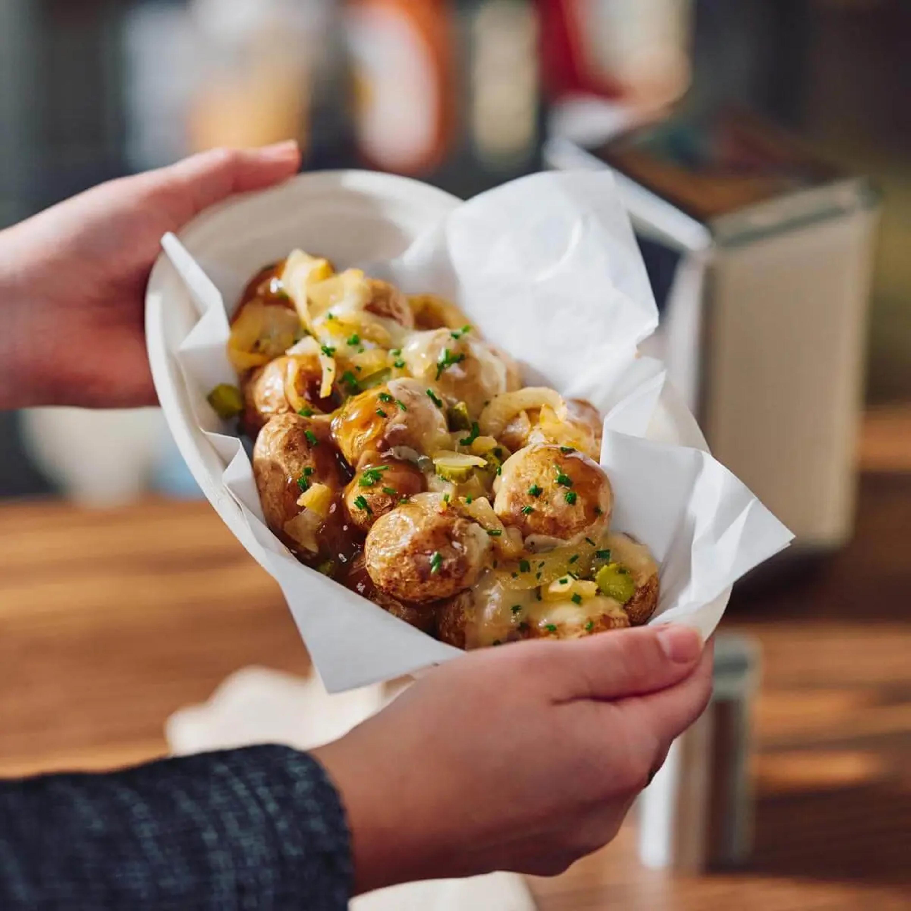 Baby Bakers™ and Caramelized-Style Onion Poutine Recipe Card